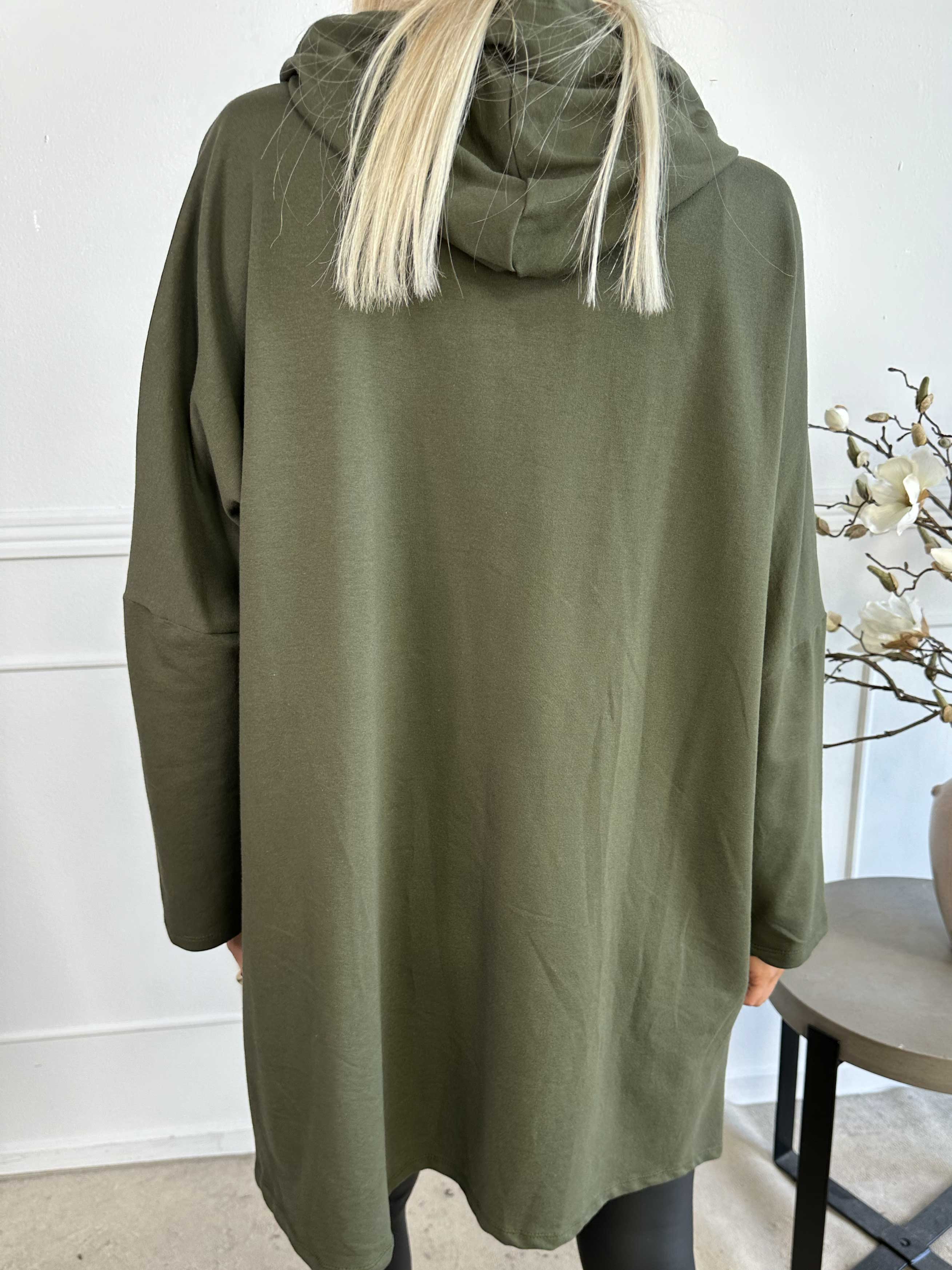 Merah - Hættetrøje med lynlåsdetalje